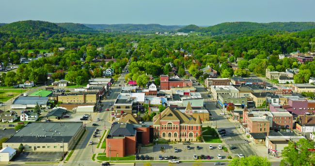 An aerial photo of the Richland Center clinic